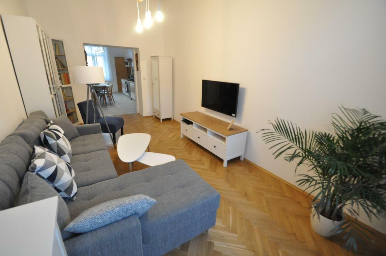 Jirina Appartments Praga Exterior foto